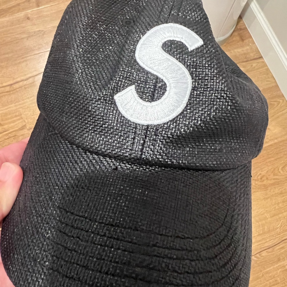 Supreme cap